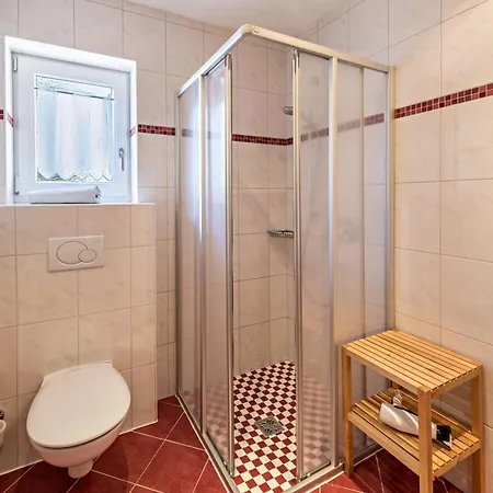 Helena Appartement *